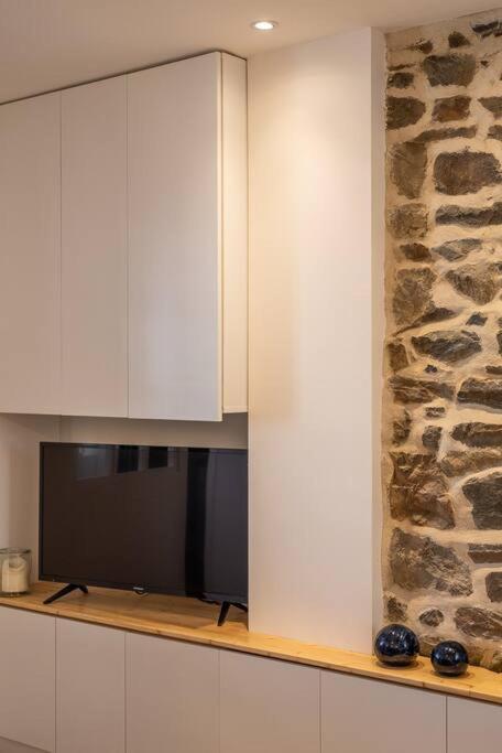 Le Cocoon - Appartement Dans Maison Du Xviieme Siecle Fougeres Exterior foto