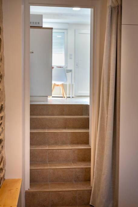 Le Cocoon - Appartement Dans Maison Du Xviieme Siecle Fougeres Exterior foto